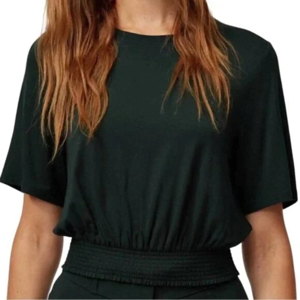 Aritzia  Babaton OVADIA T-SHIRT Smocked